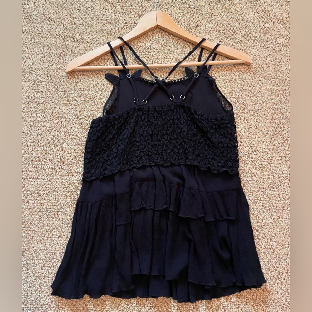 Chelsea & Violet Top! - Picture 2 of 3